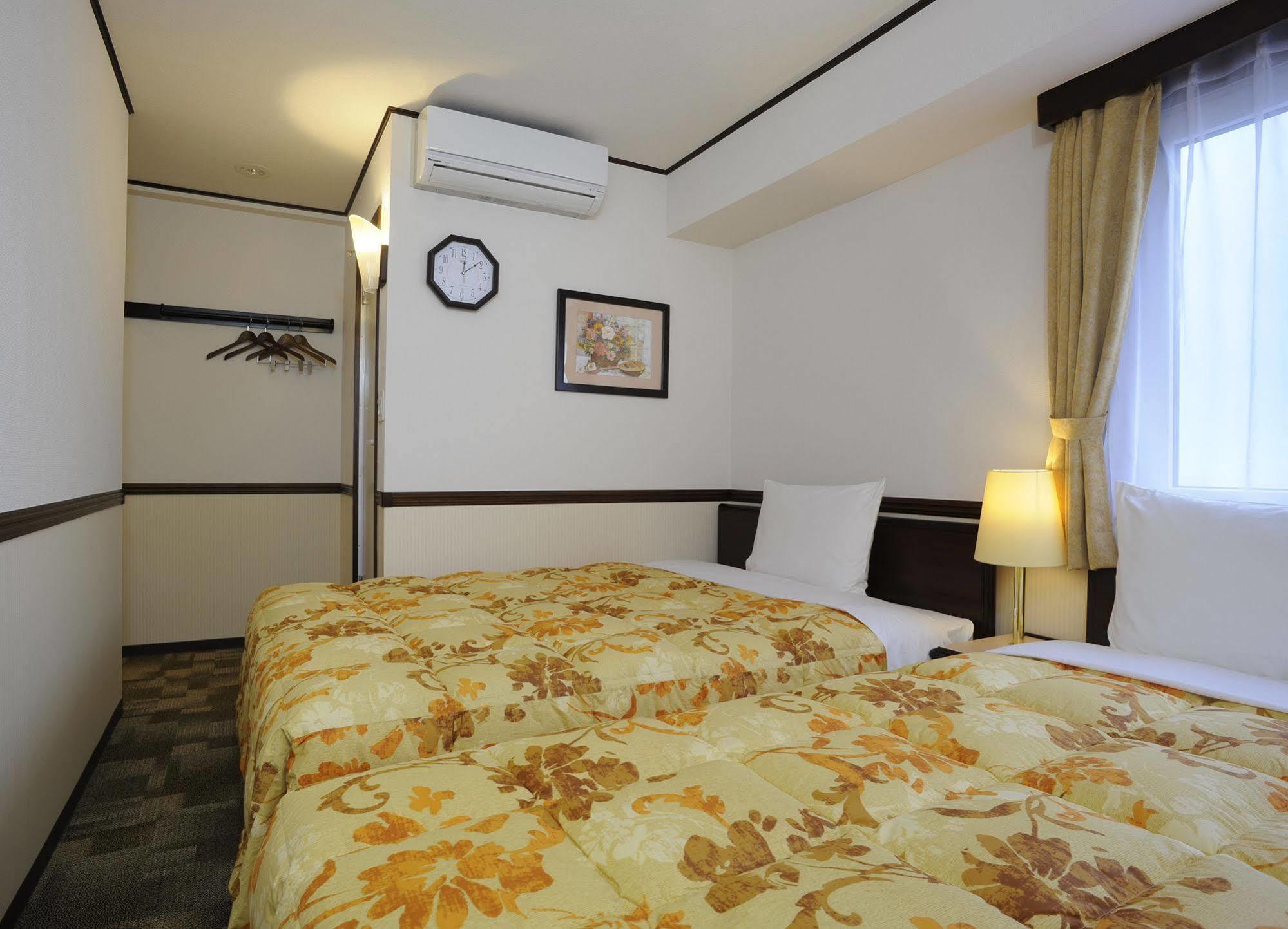 Toyoko Inn Kagoshima Temmonkan No 1 Exterior foto