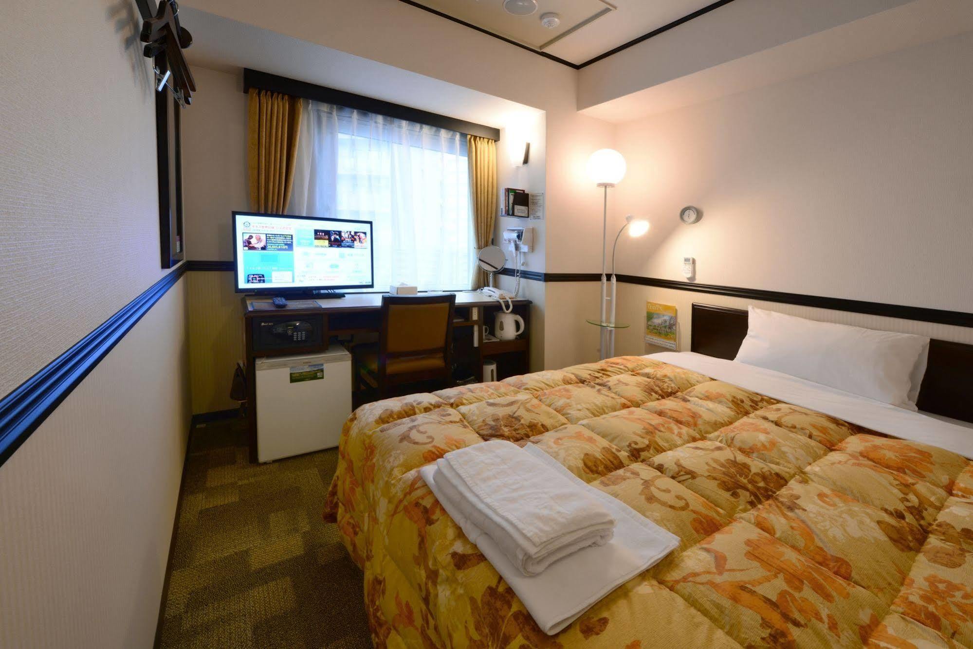 Toyoko Inn Kagoshima Temmonkan No 1 Exterior foto