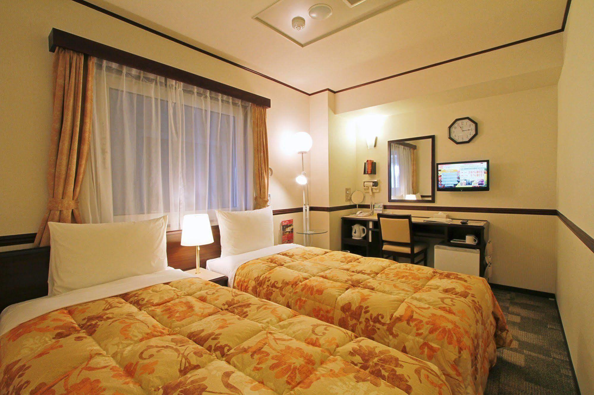 Toyoko Inn Kagoshima Temmonkan No 1 Exterior foto